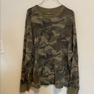 Faded Glory Men's Green Camo Long Sleeve Tee